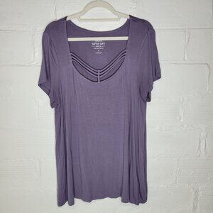 Torrid Super Soft Women's Size 1X Shirt Top Cut Out Neck Short Sleeve Purple